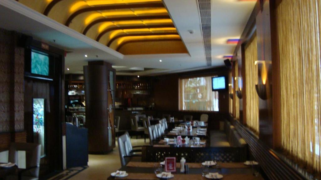 Chanson Grand Westend Deli Exterior foto